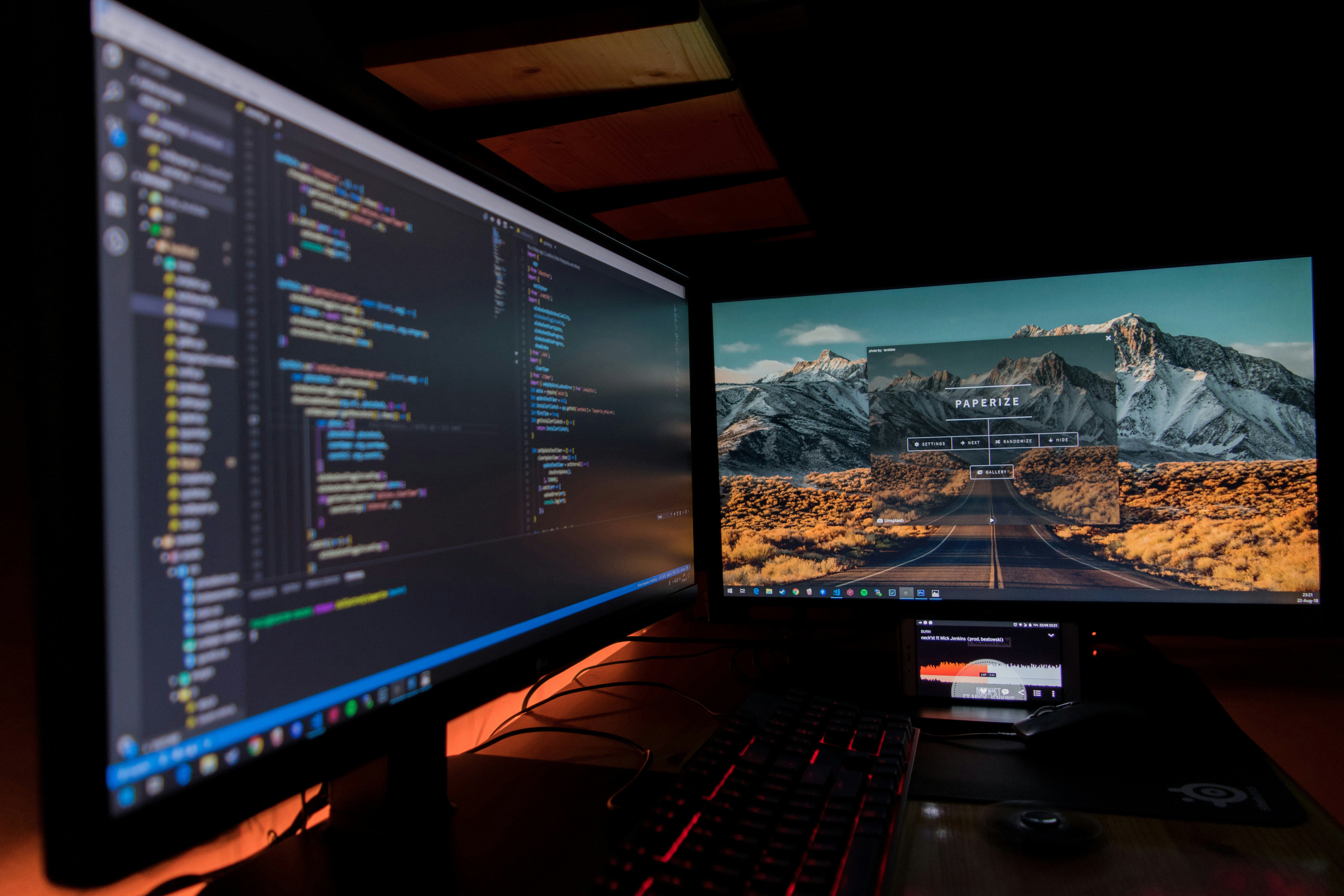 Full-Stack Developer creating responsive websites